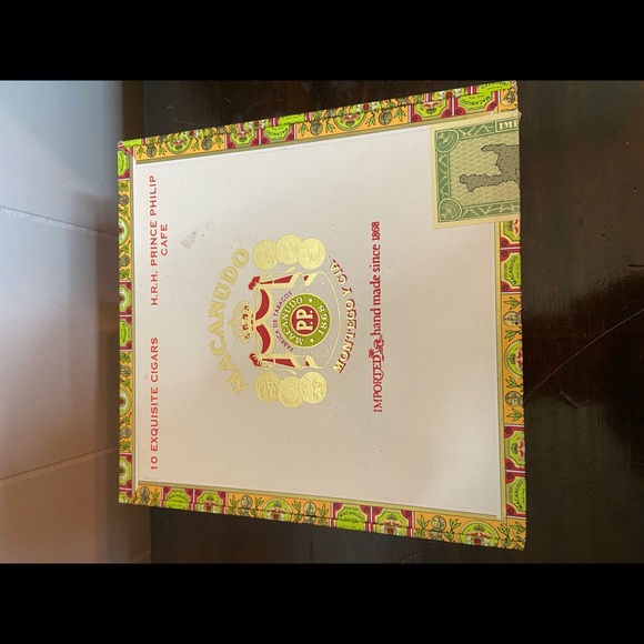 Macanudo Empty wooden cigar boxes Lot set of 2 - Picture 7 of 7